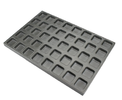 40 Cups Square&nbsp; Cake Pan