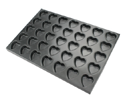 35 Cups Heart Cake Pan
