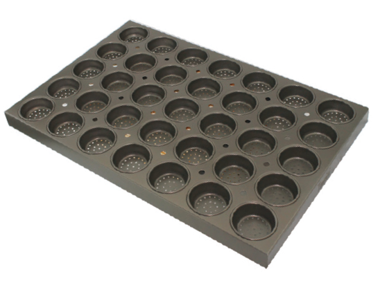 28 Cups Round Cake Pan