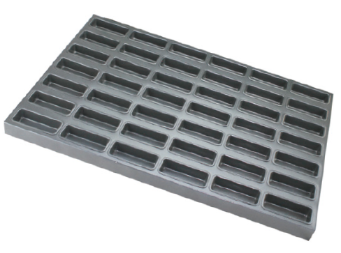 42 Cups Rectangle Cake Pan